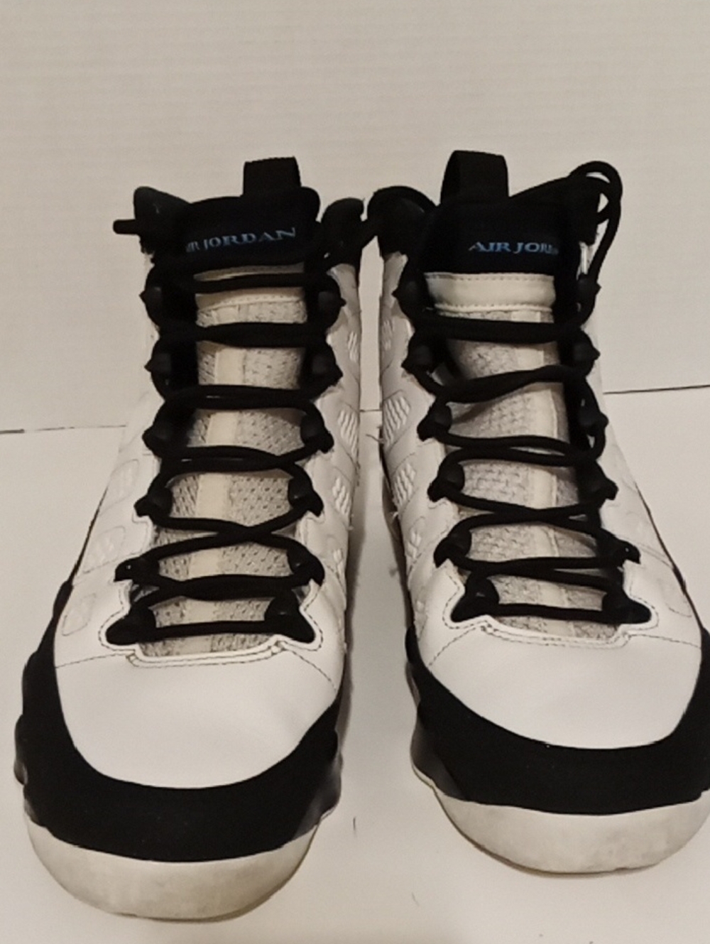 Jordan 9 Retro "University Blue" Size 9 - Picture 2 of 7